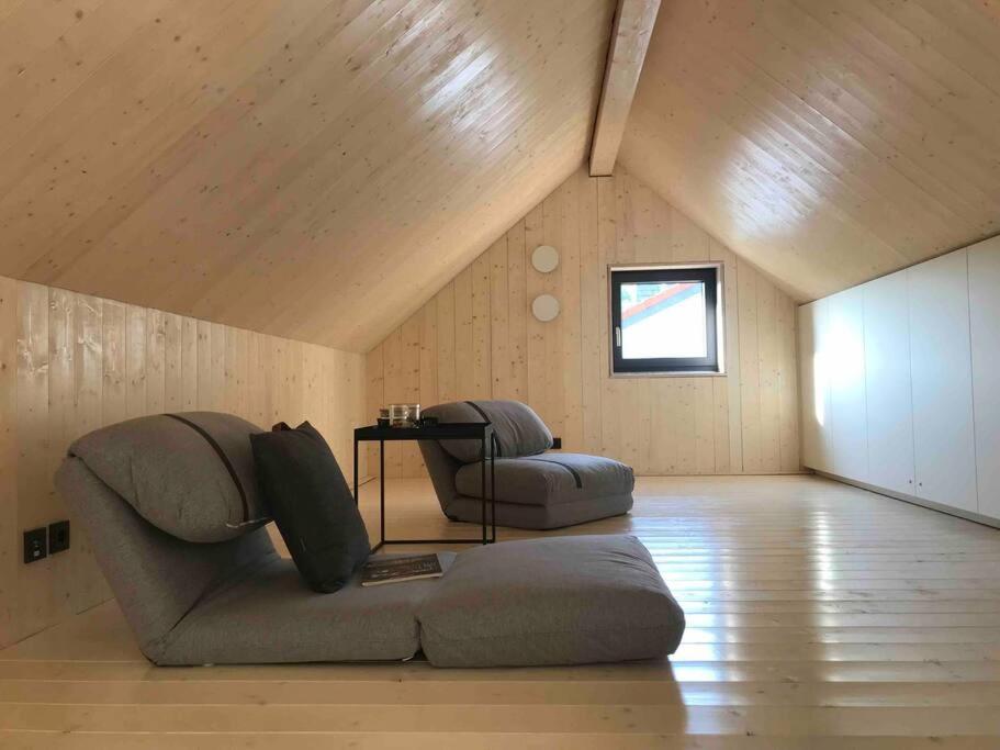 Eifelhausaufzeit-Vulkaneifel-Architekten-Chalet Mit Sauna Im Vulkankrater Immerath Exterior foto